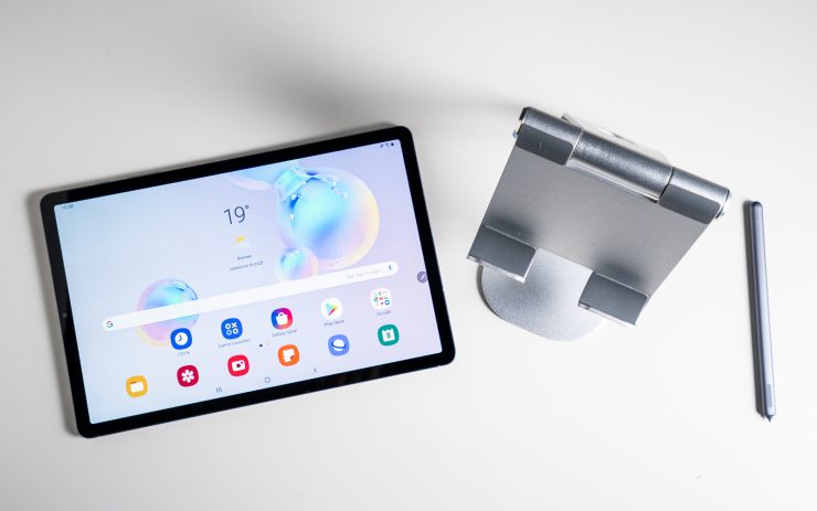 Samsung Galaxy Tab S6 with Lamicall tablet stand