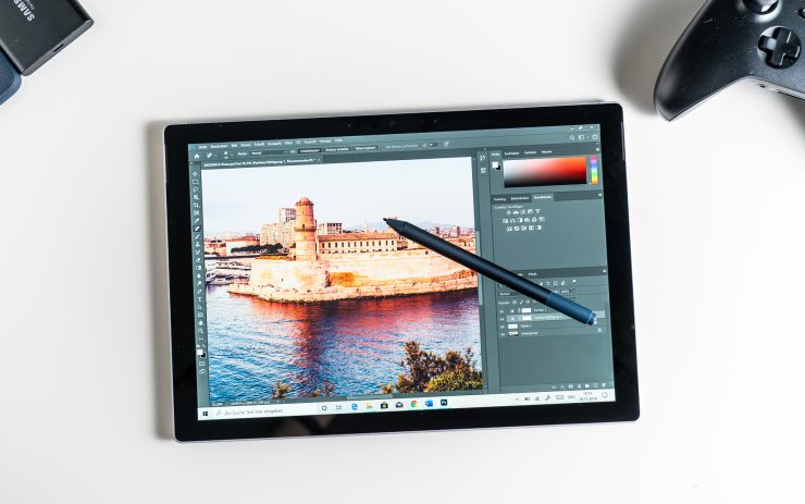 Microsoft Surface Pro 7 with Photoshop