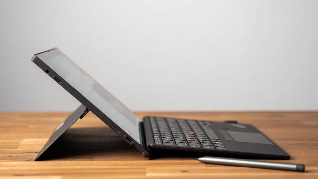 Lenovo ThinkPad X12 Detachable Ports