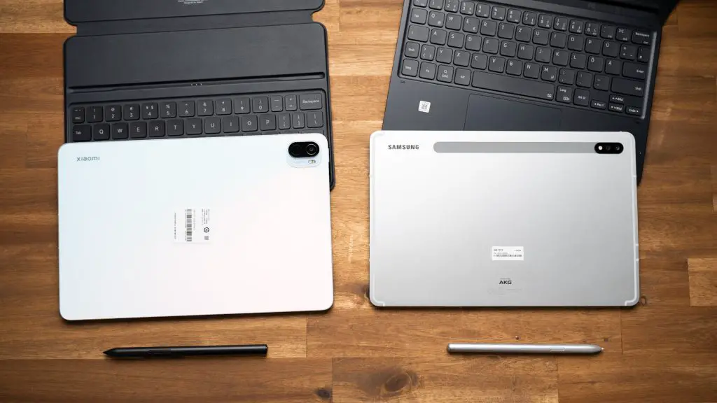 Xiaomi Pad 5 vs. Samsung Galaxy Tab S7 design