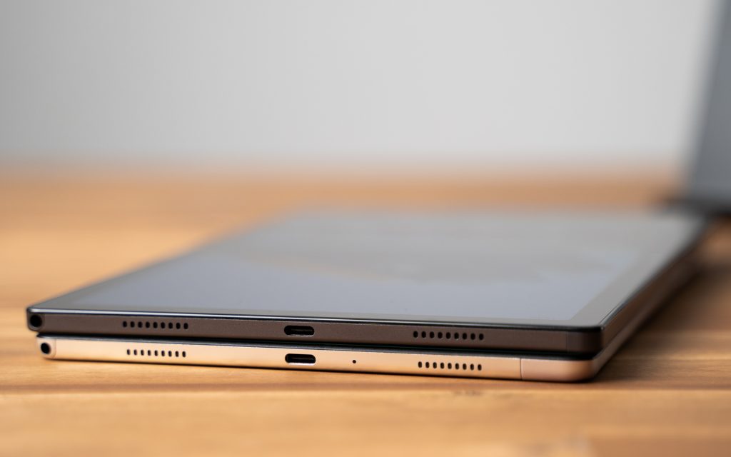 Samsung Galaxy Tab A8 vs A7 USB C