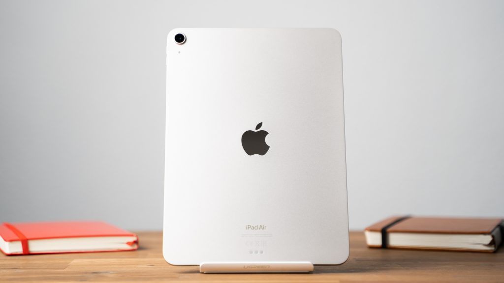 Apple iPad Air 5 design